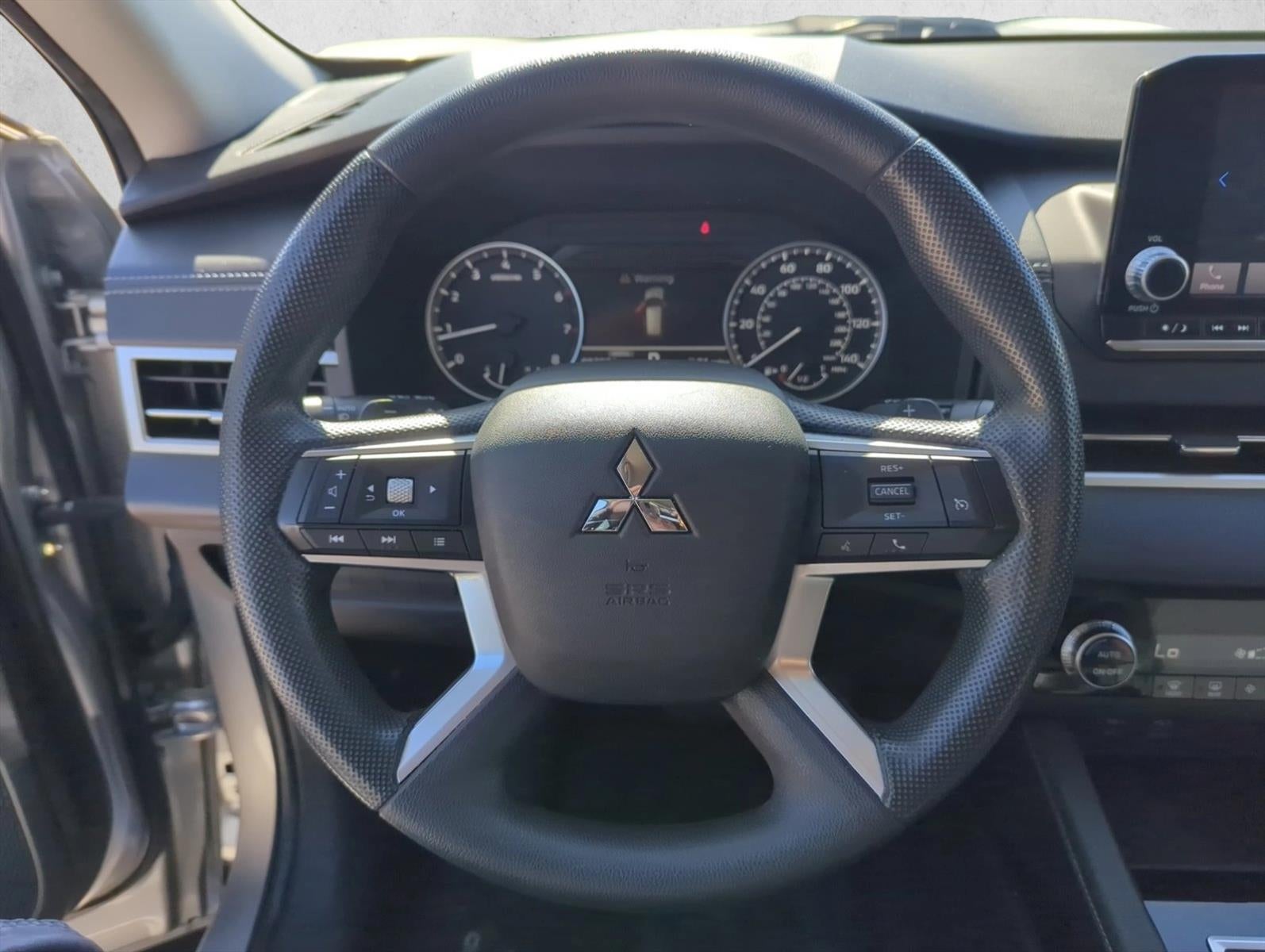 2022 Mitsubishi Outlander ES FWD