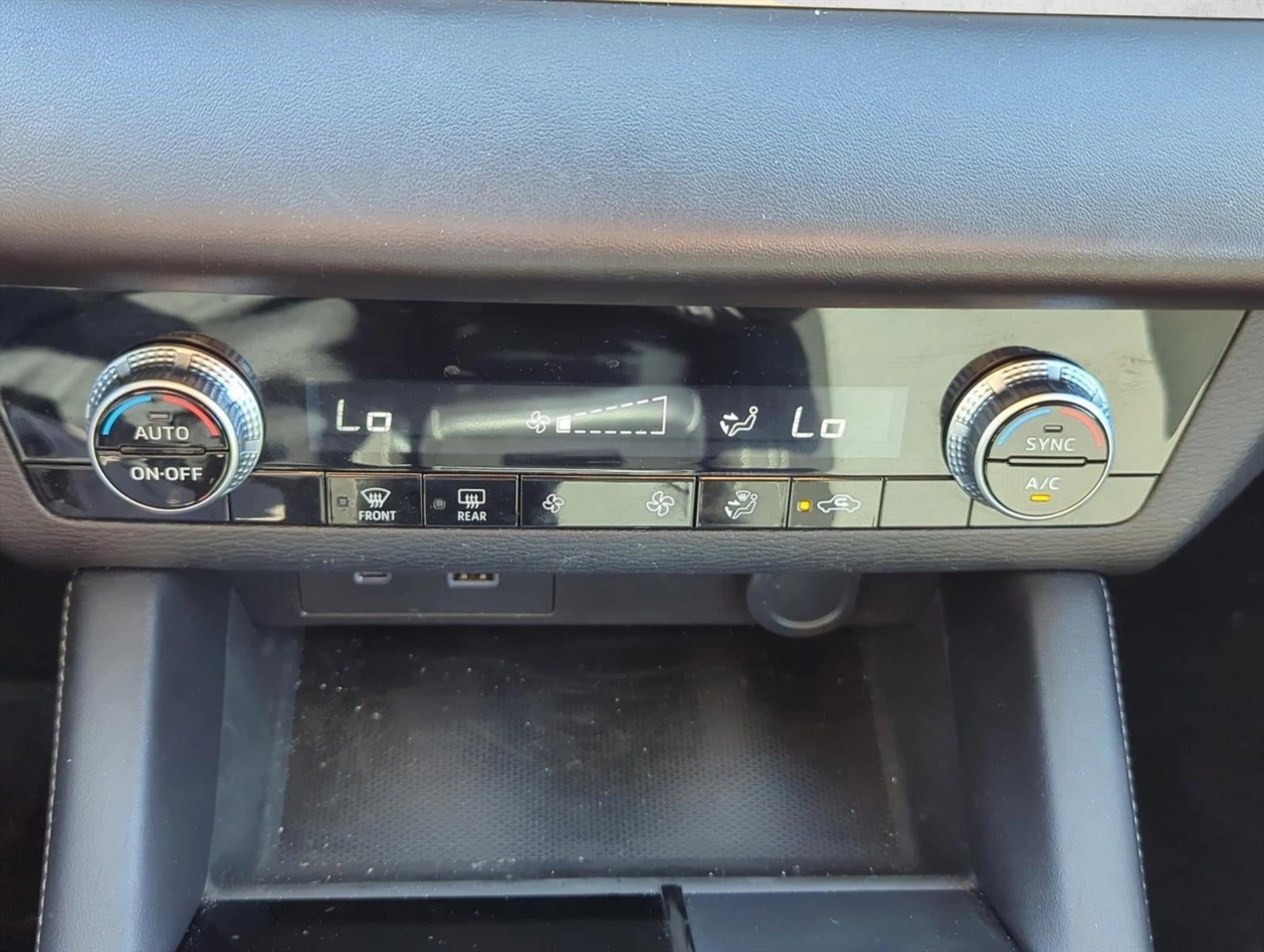 2022 Mitsubishi Outlander ES FWD