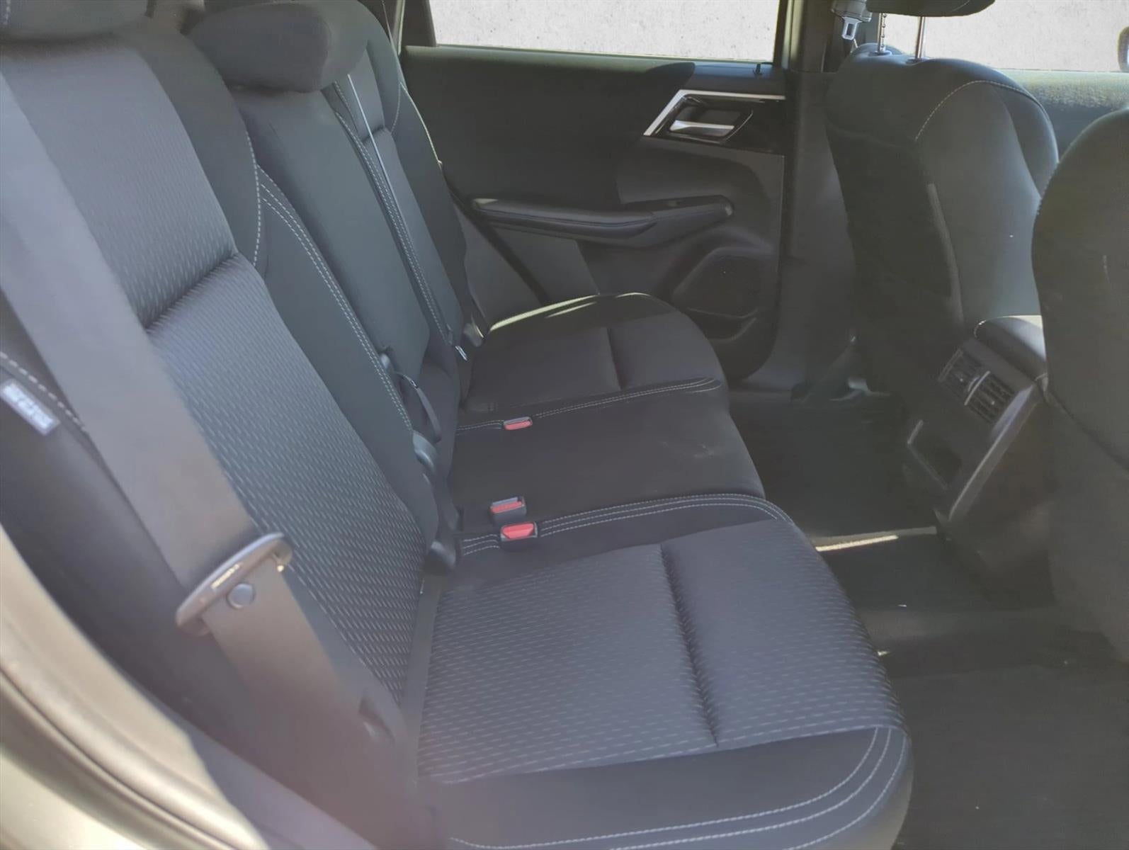 2022 Mitsubishi Outlander ES FWD