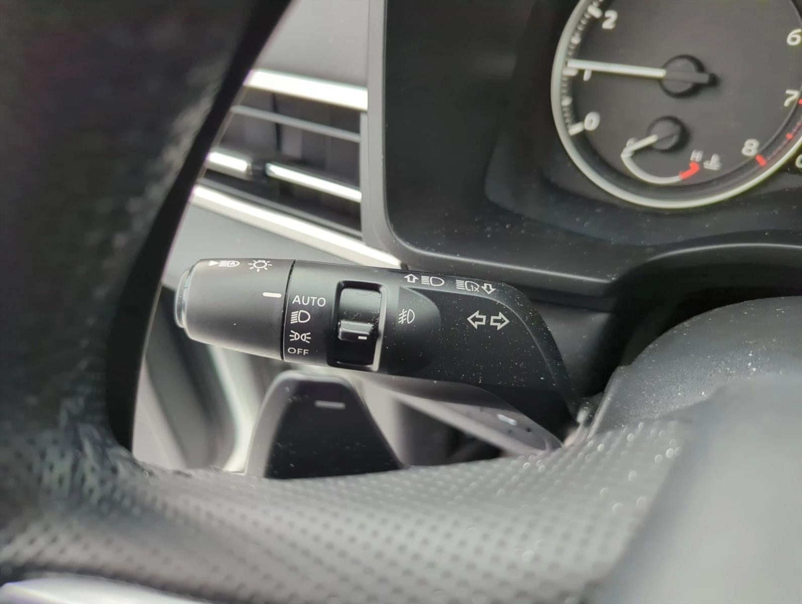 2024 Mitsubishi Outlander SE FWD