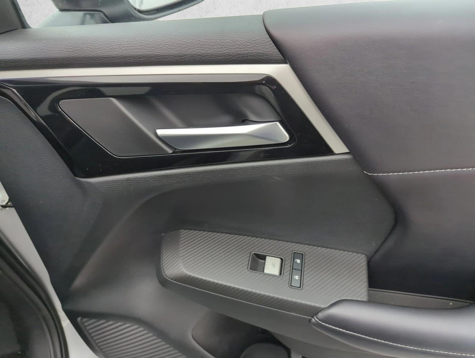 2024 Mitsubishi Outlander SE FWD