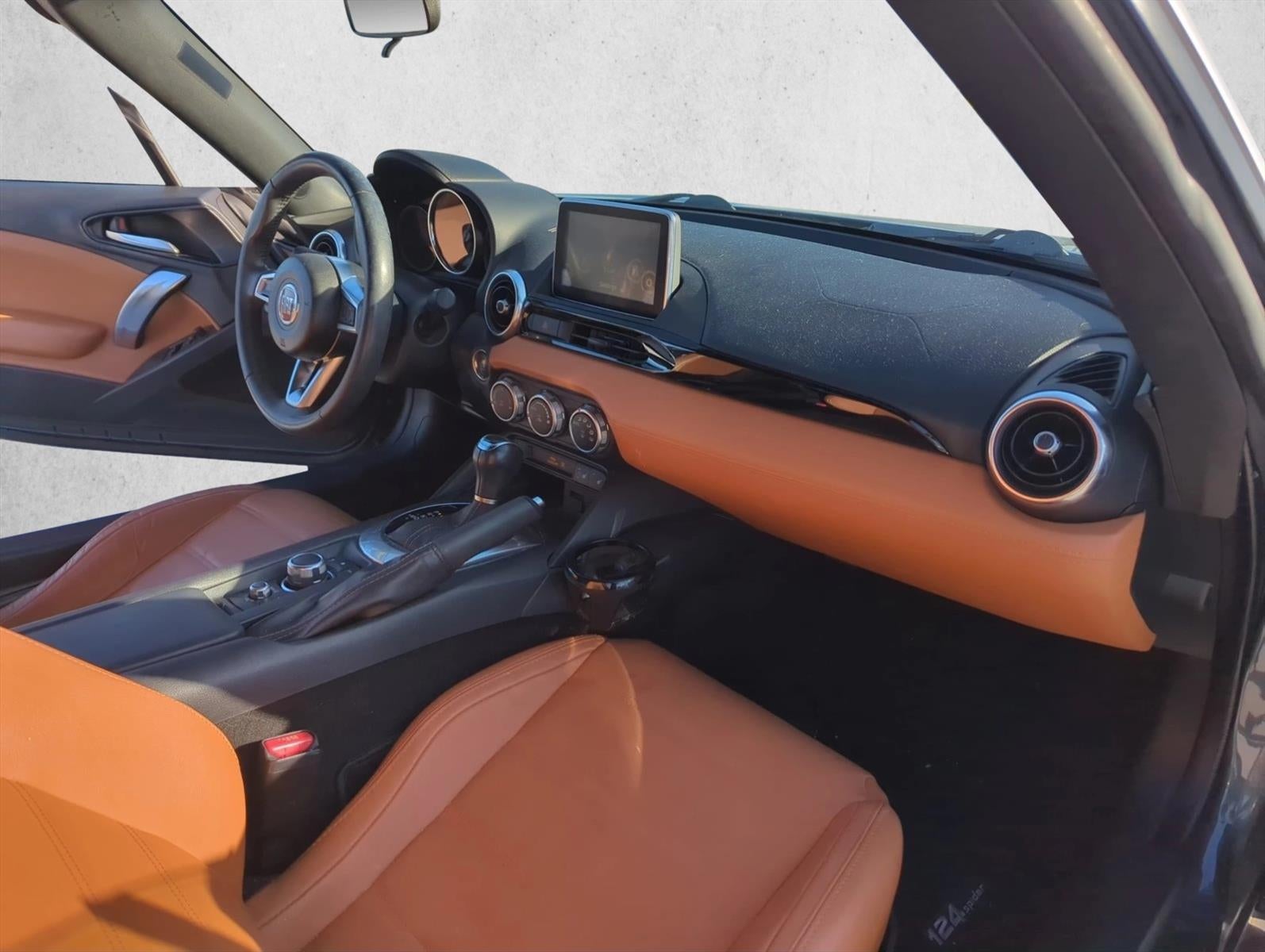 2017 FIAT 124 Spider Lusso Convertible