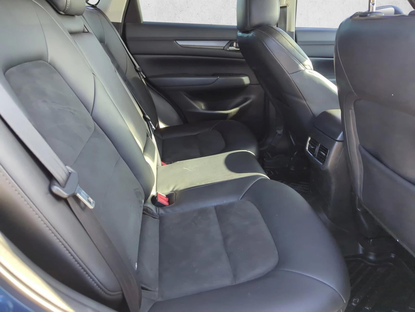 2017 Mazda Mazda CX-5 Touring FWD