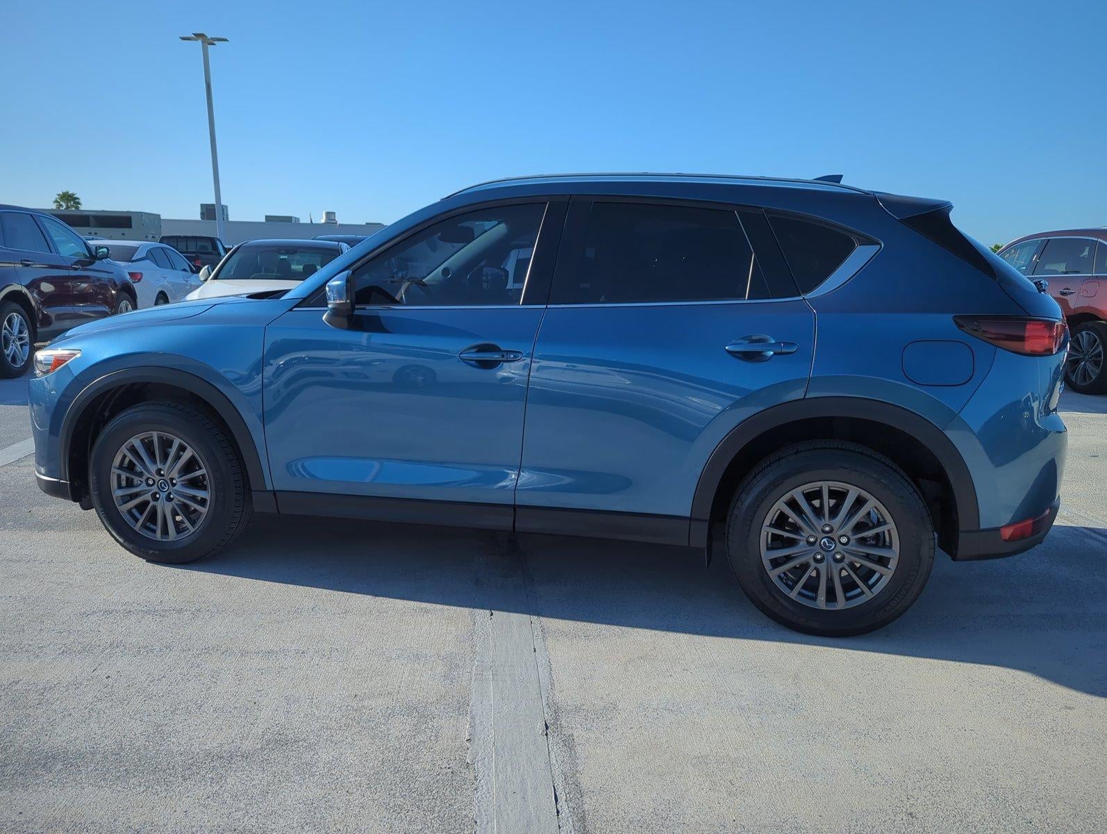 2017 Mazda Mazda CX-5 Touring FWD