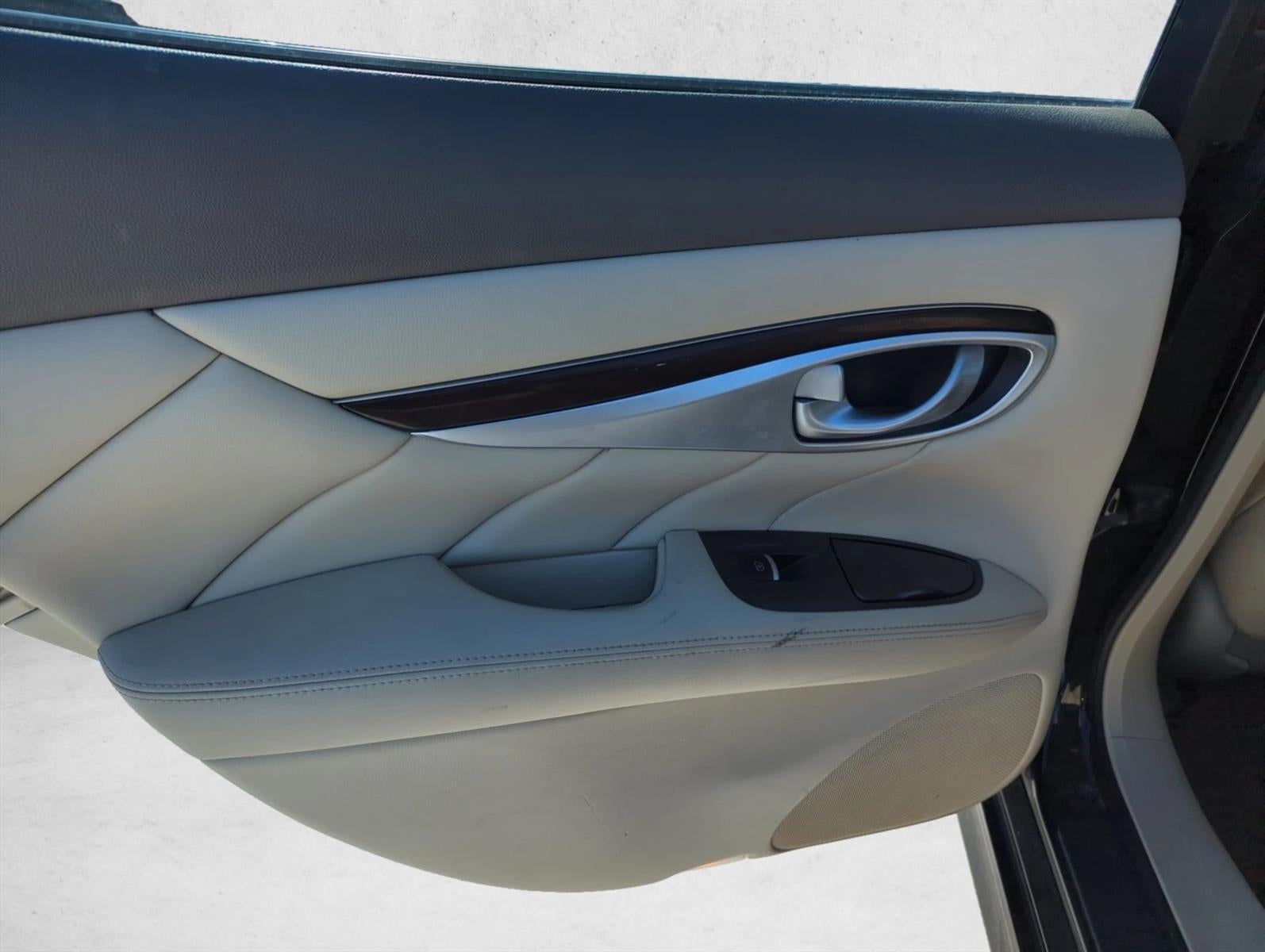 2012 INFINITI M37 x AWD