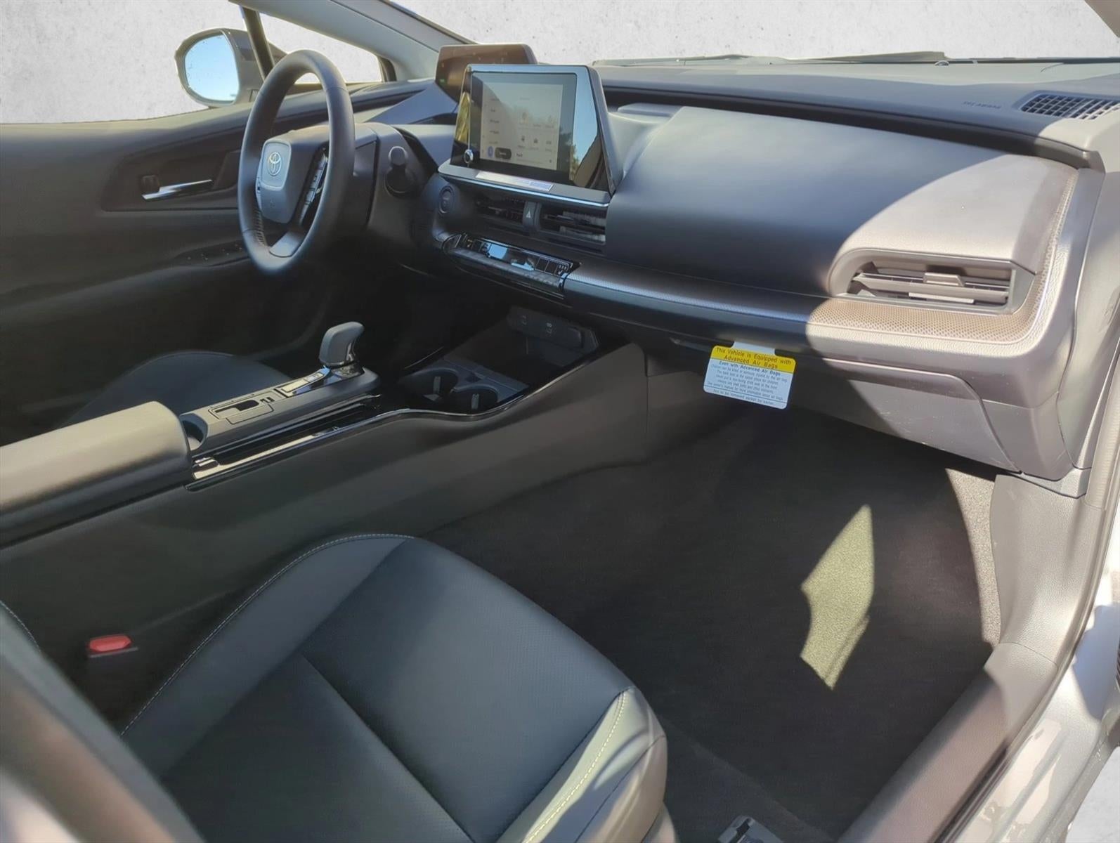 2025 Toyota Prius XLE (Natl)