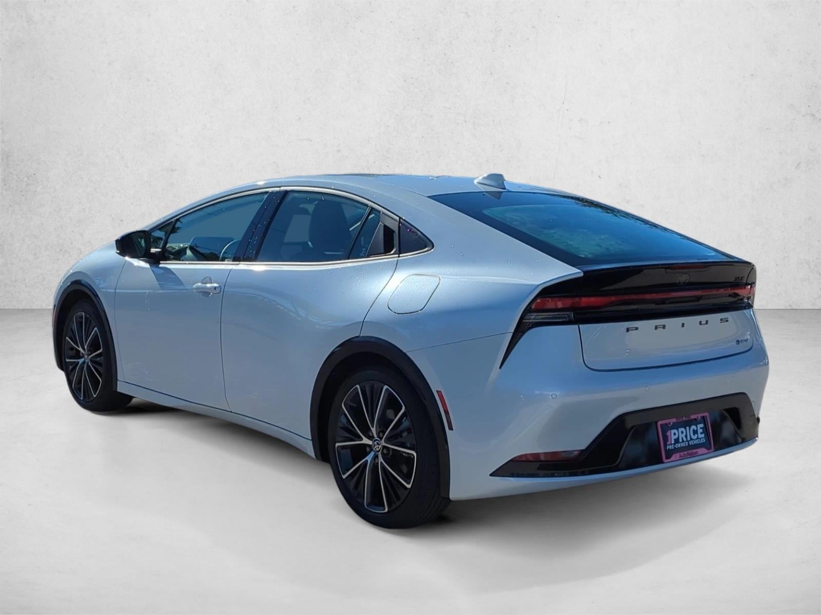 2025 Toyota Prius XLE (Natl)