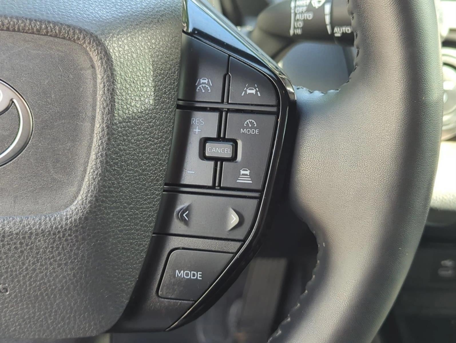 2023 Toyota Prius Limited AWD (Natl)
