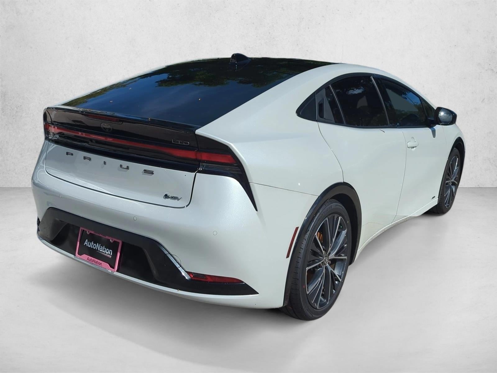 2023 Toyota Prius Limited AWD (Natl)