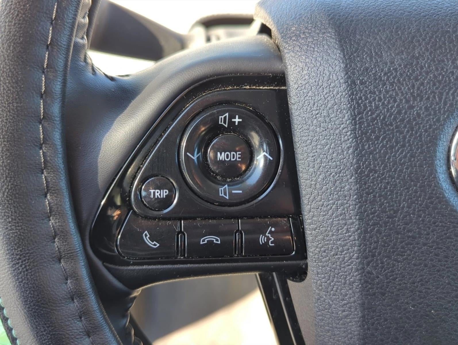 2021 Toyota Prius XLE (Natl)