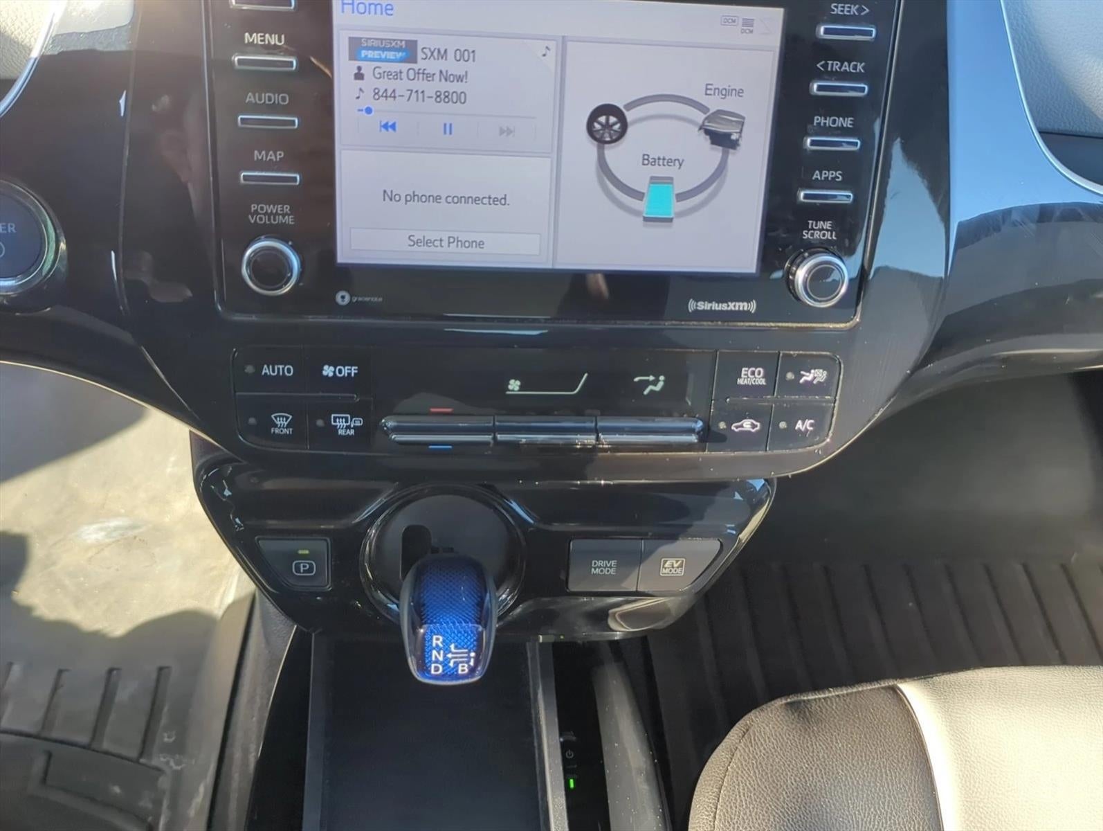 2021 Toyota Prius XLE (Natl)