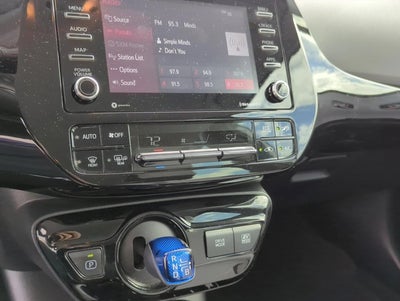 2021 Toyota Prius XLE (Natl)