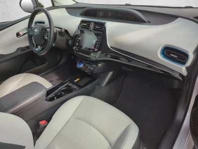 2021 Toyota Prius XLE (Natl)