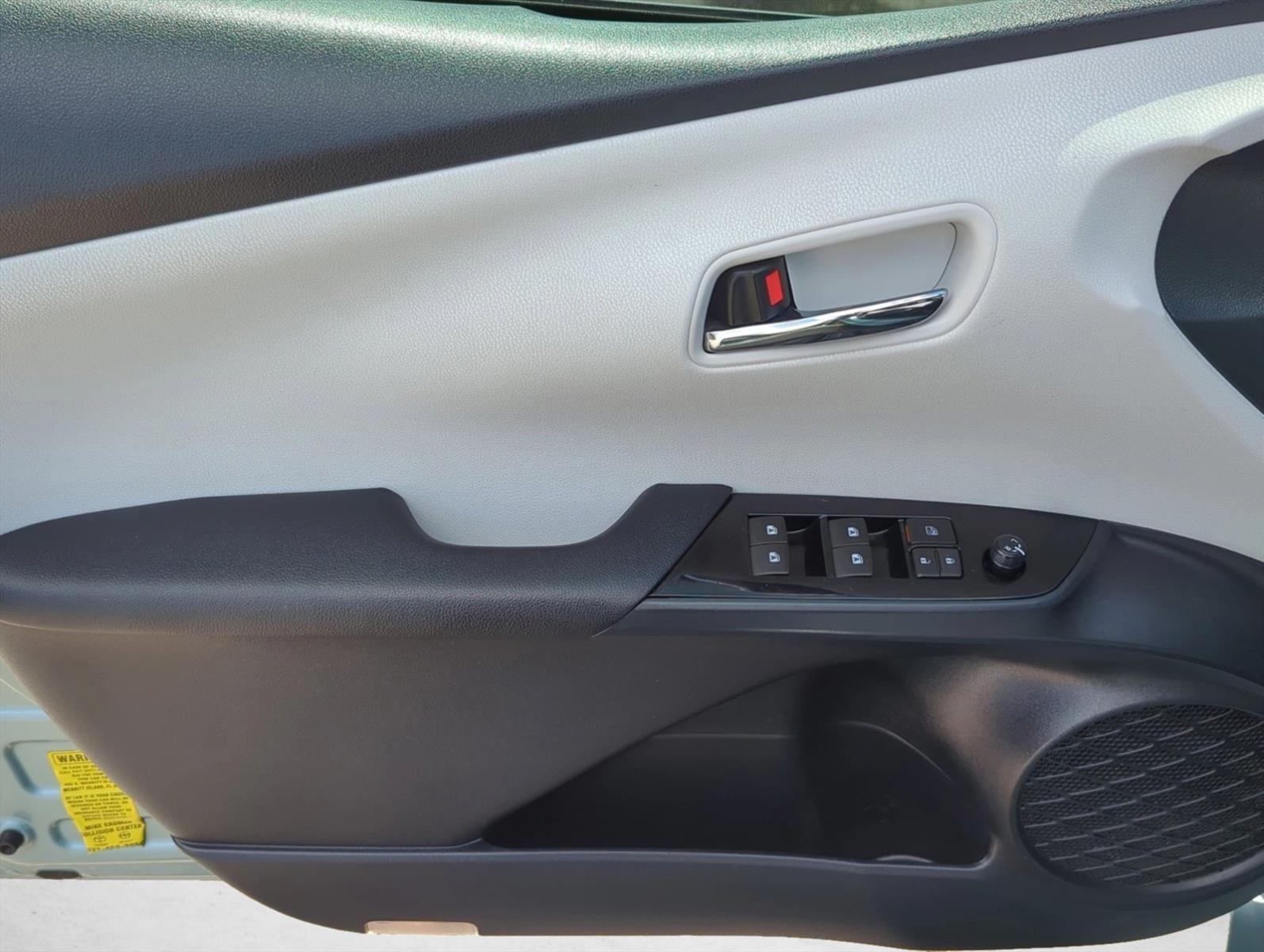 2016 Toyota Prius 5dr HB Two Eco (Natl)