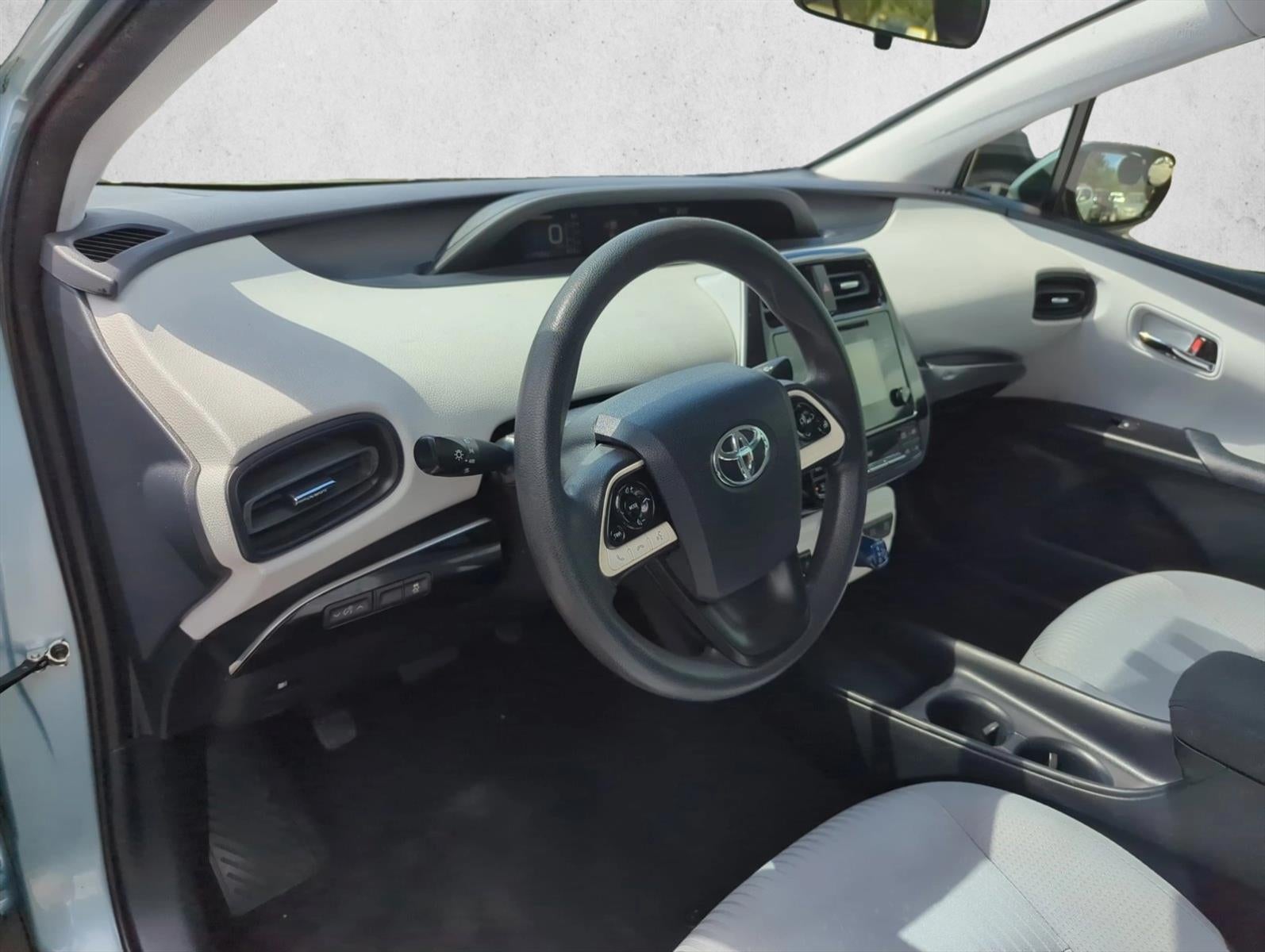 2016 Toyota Prius 5dr HB Two Eco (Natl)