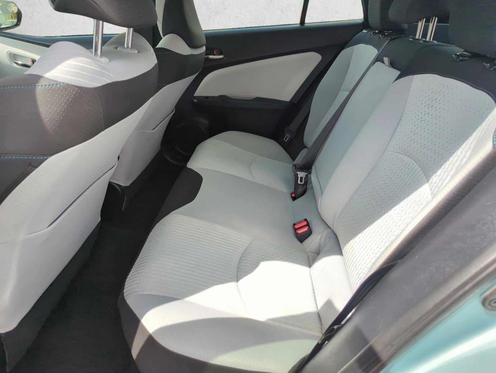 2016 Toyota Prius 5dr HB Two Eco (Natl)