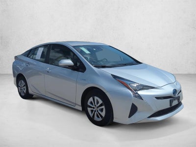 2018 Toyota Prius Three (Natl)