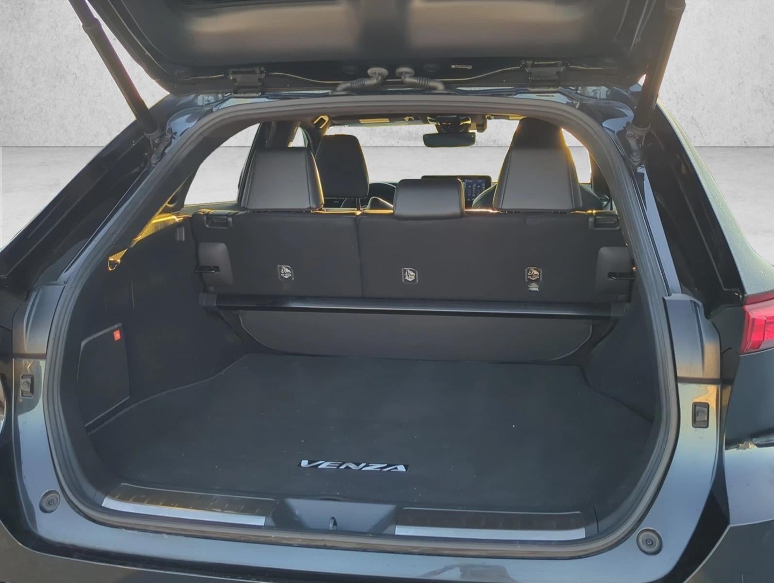 2021 Toyota Venza Limited AWD (GS)