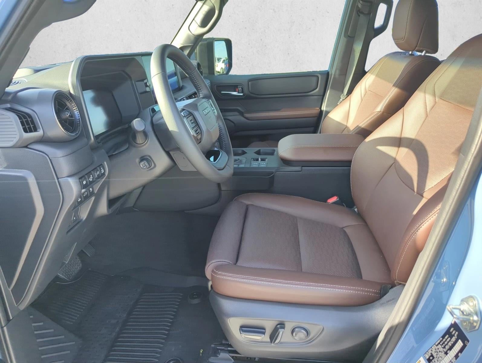 2025 Toyota Land Cruiser 4WD (GS)