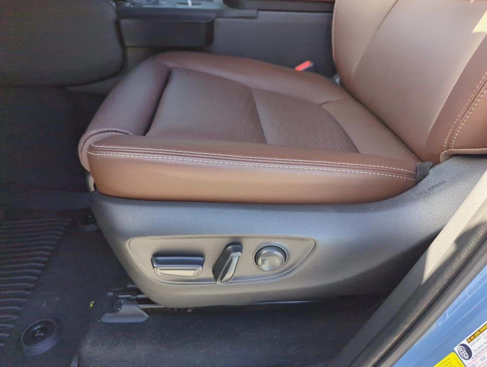 2025 Toyota Land Cruiser 4WD (GS)