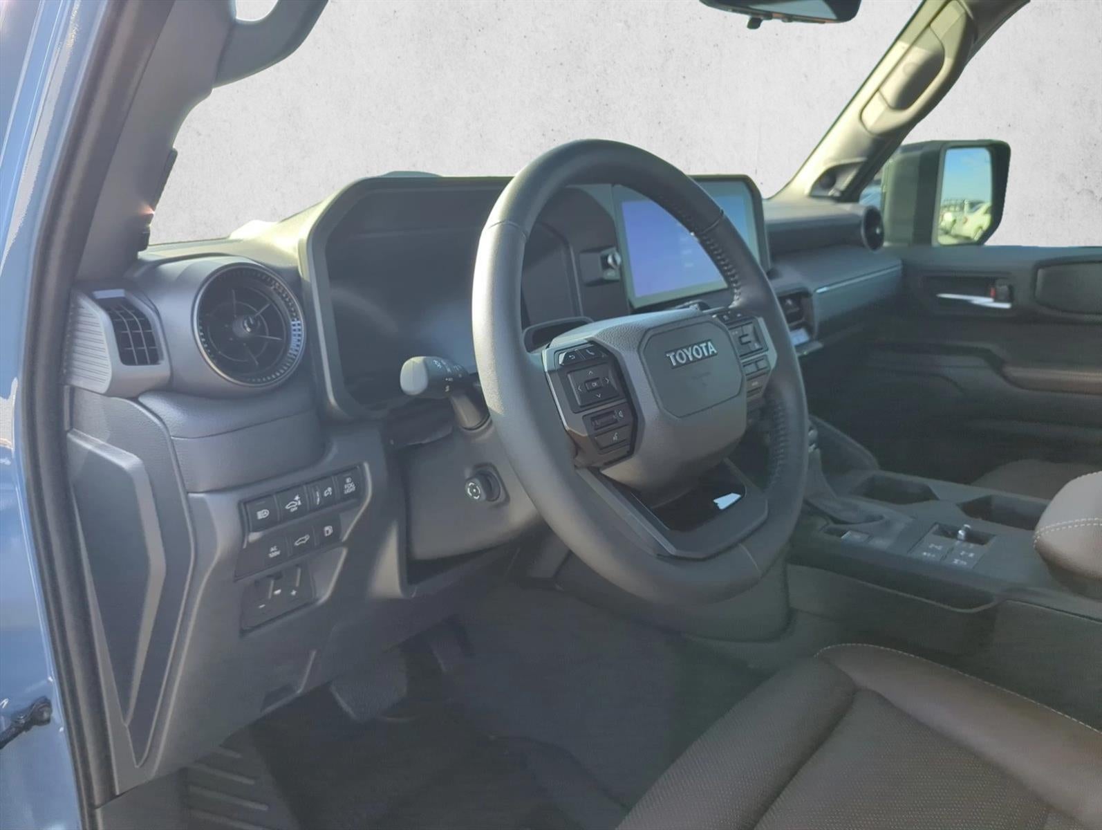 2025 Toyota Land Cruiser 4WD (GS)