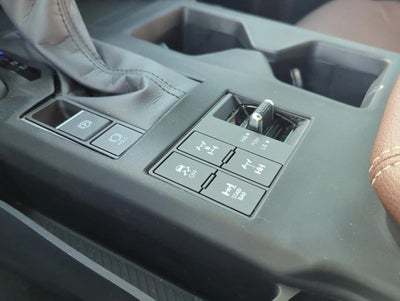 2025 Toyota Land Cruiser 4WD (GS)