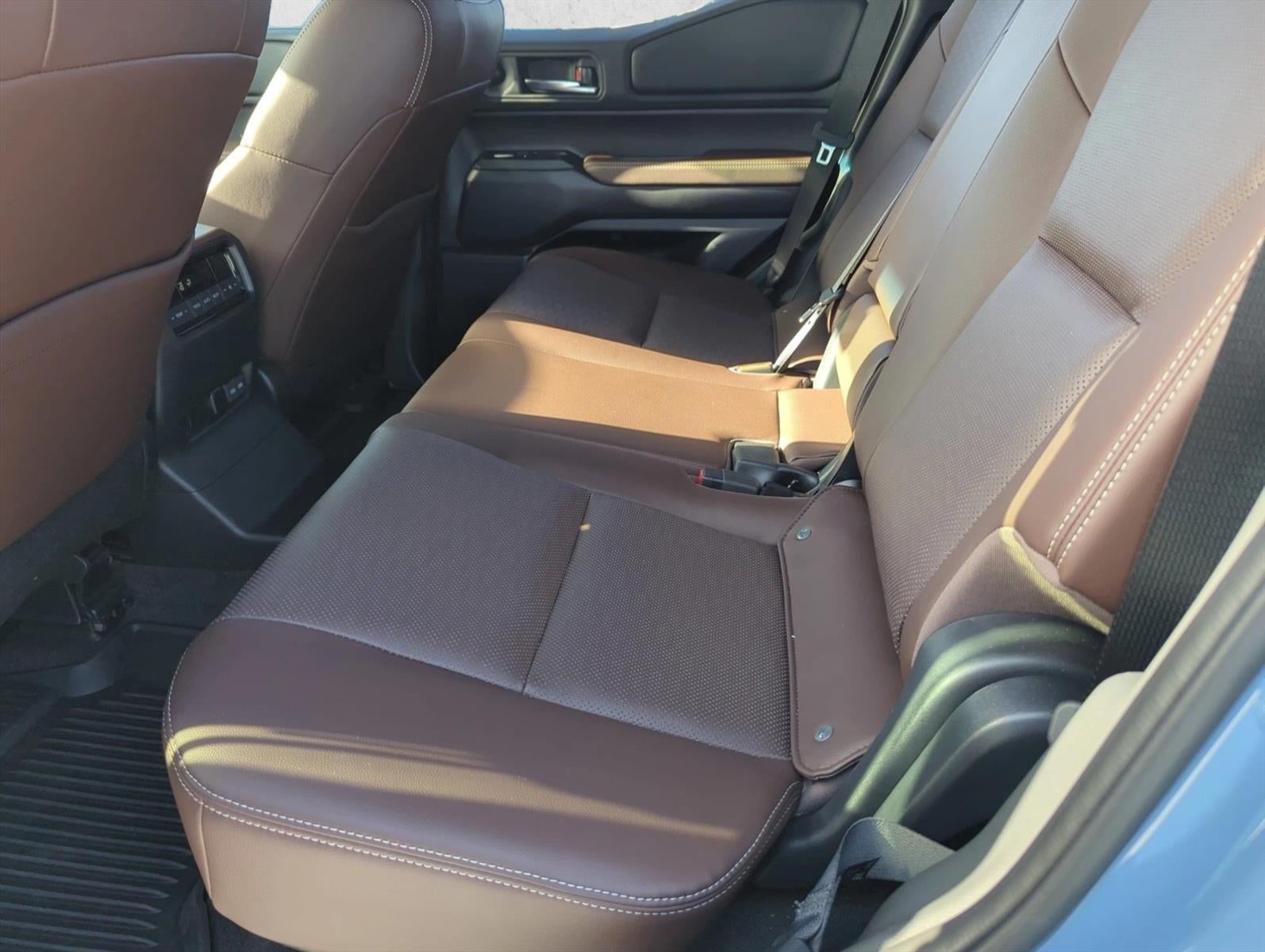 2025 Toyota Land Cruiser 4WD (GS)