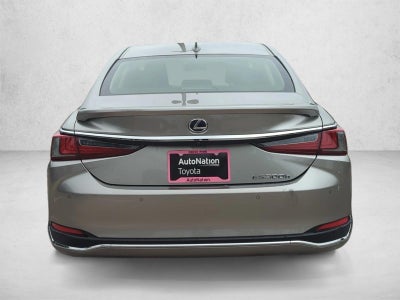 2019 Lexus ES 300h Luxury FWD