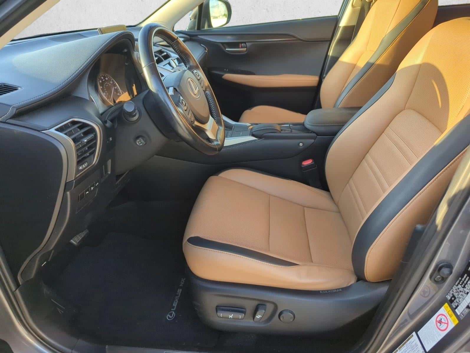 2015 Lexus NX Turbo FWD 4dr