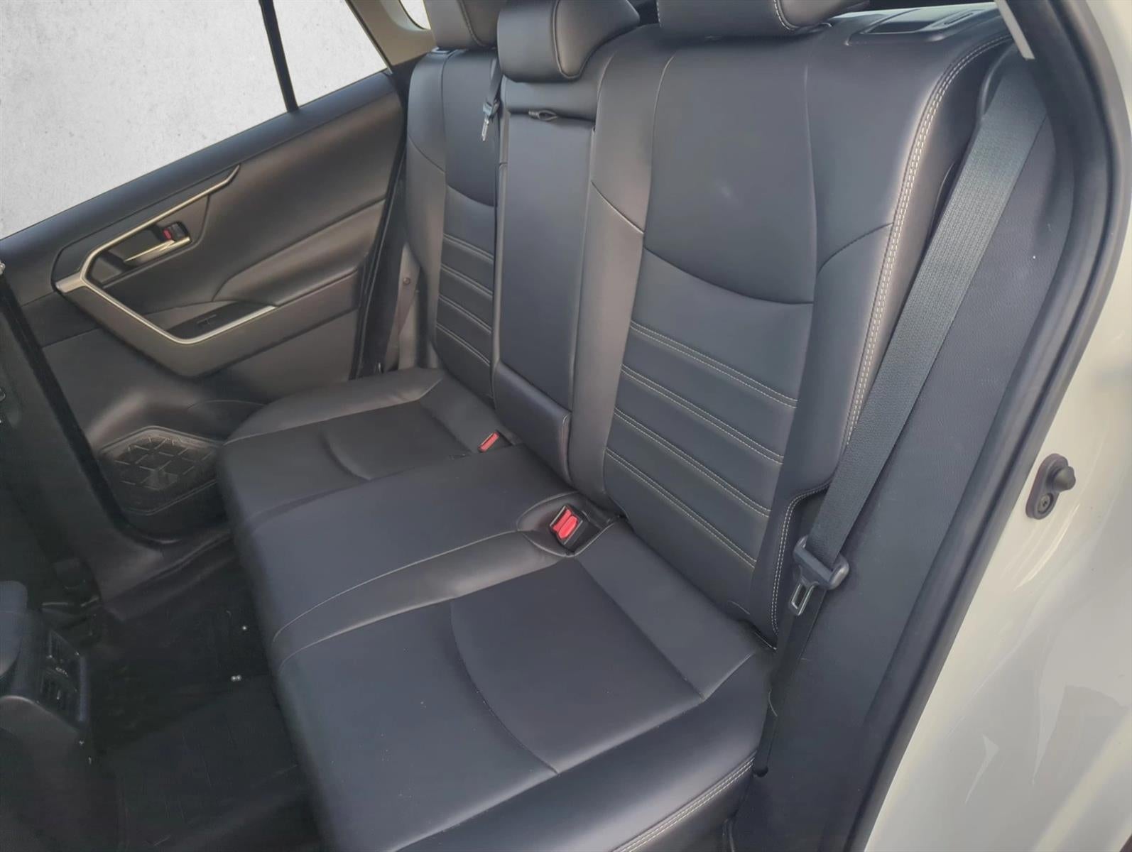 2025 Toyota RAV4 Hybrid XLE Premium AWD (Natl)