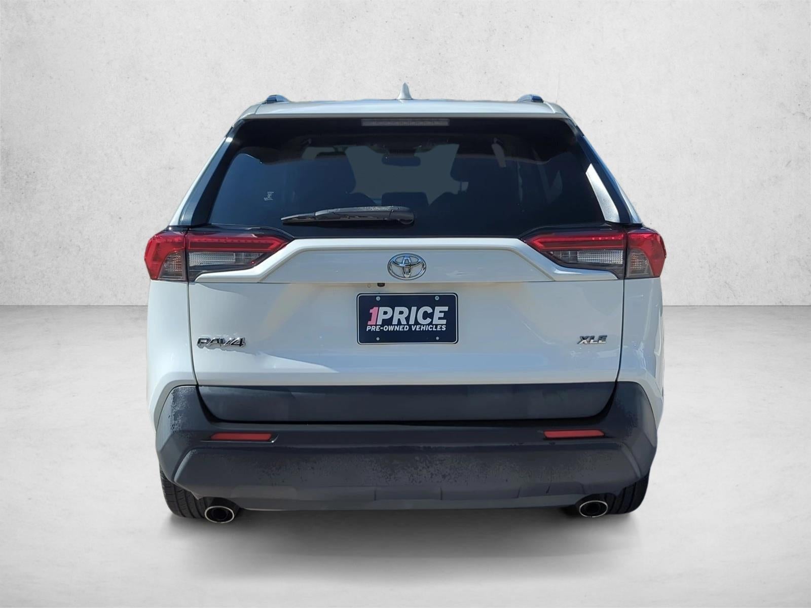 2019 Toyota RAV4 XLE Premium FWD (Natl)