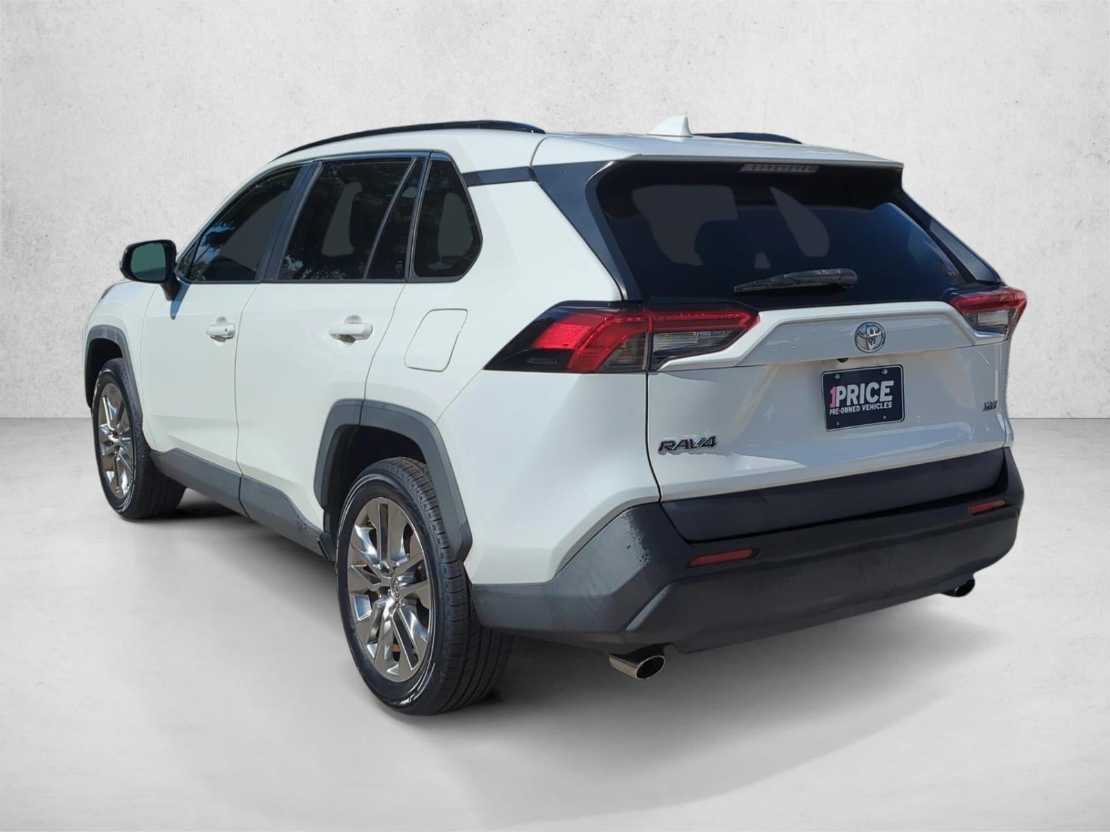 2019 Toyota RAV4 XLE Premium FWD (Natl)