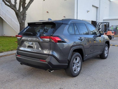 2025 Toyota RAV4 Hybrid XLE AWD (Natl)