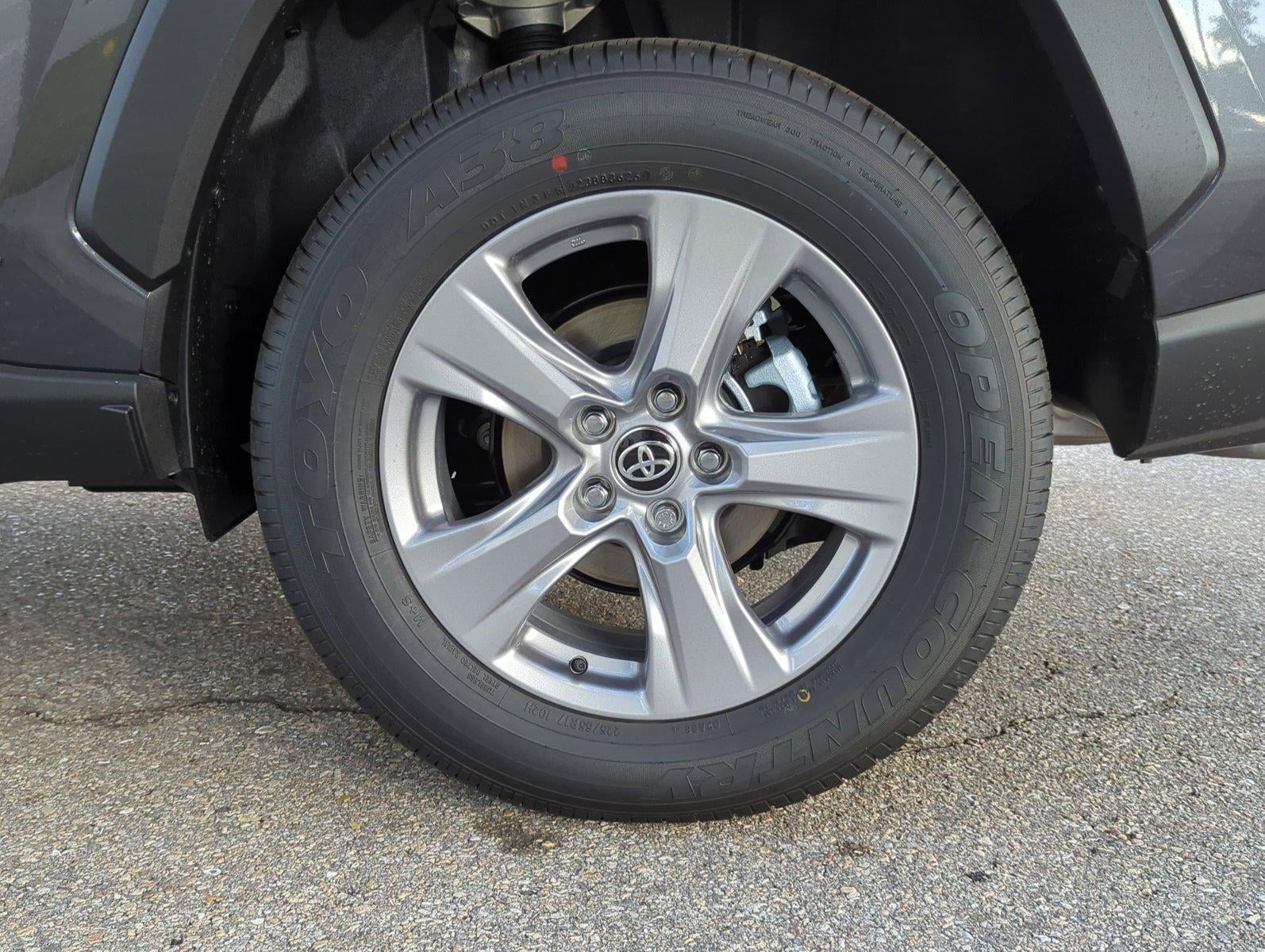 2025 Toyota RAV4 Hybrid XLE AWD (Natl)