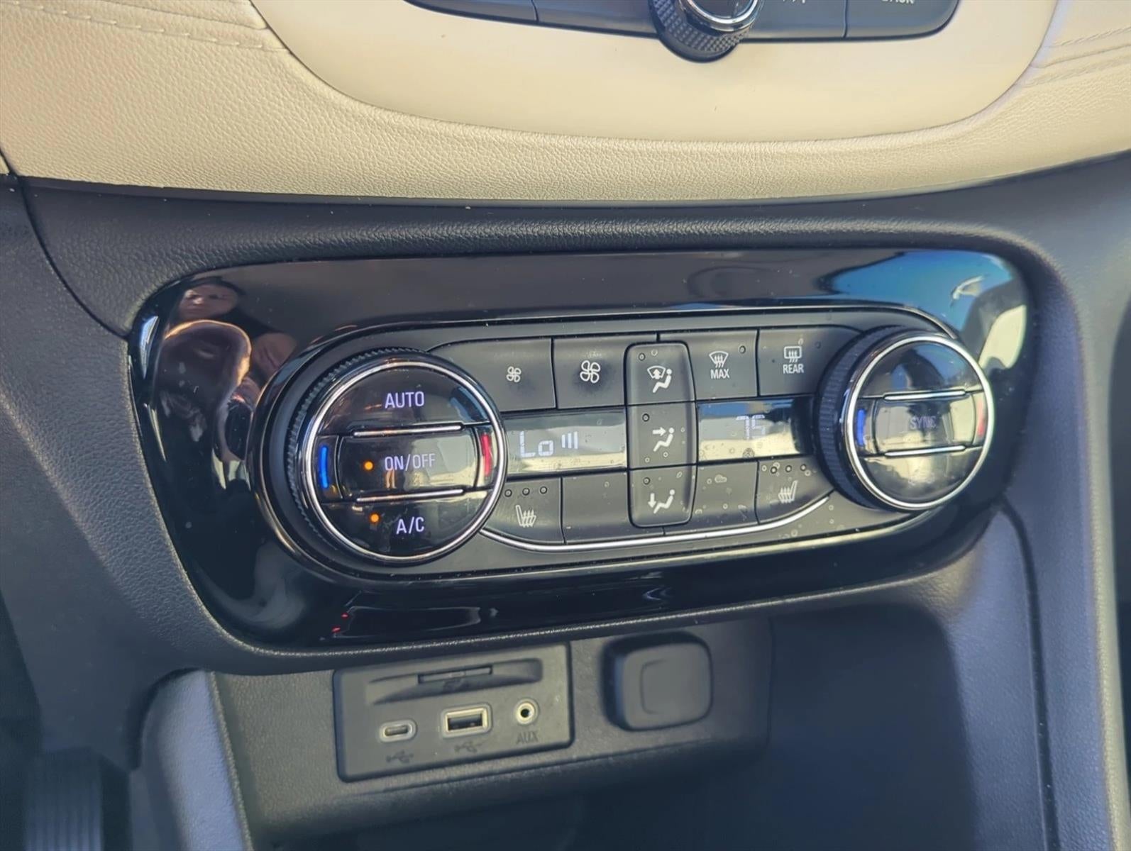 2020 Buick Encore GX Essence FWD