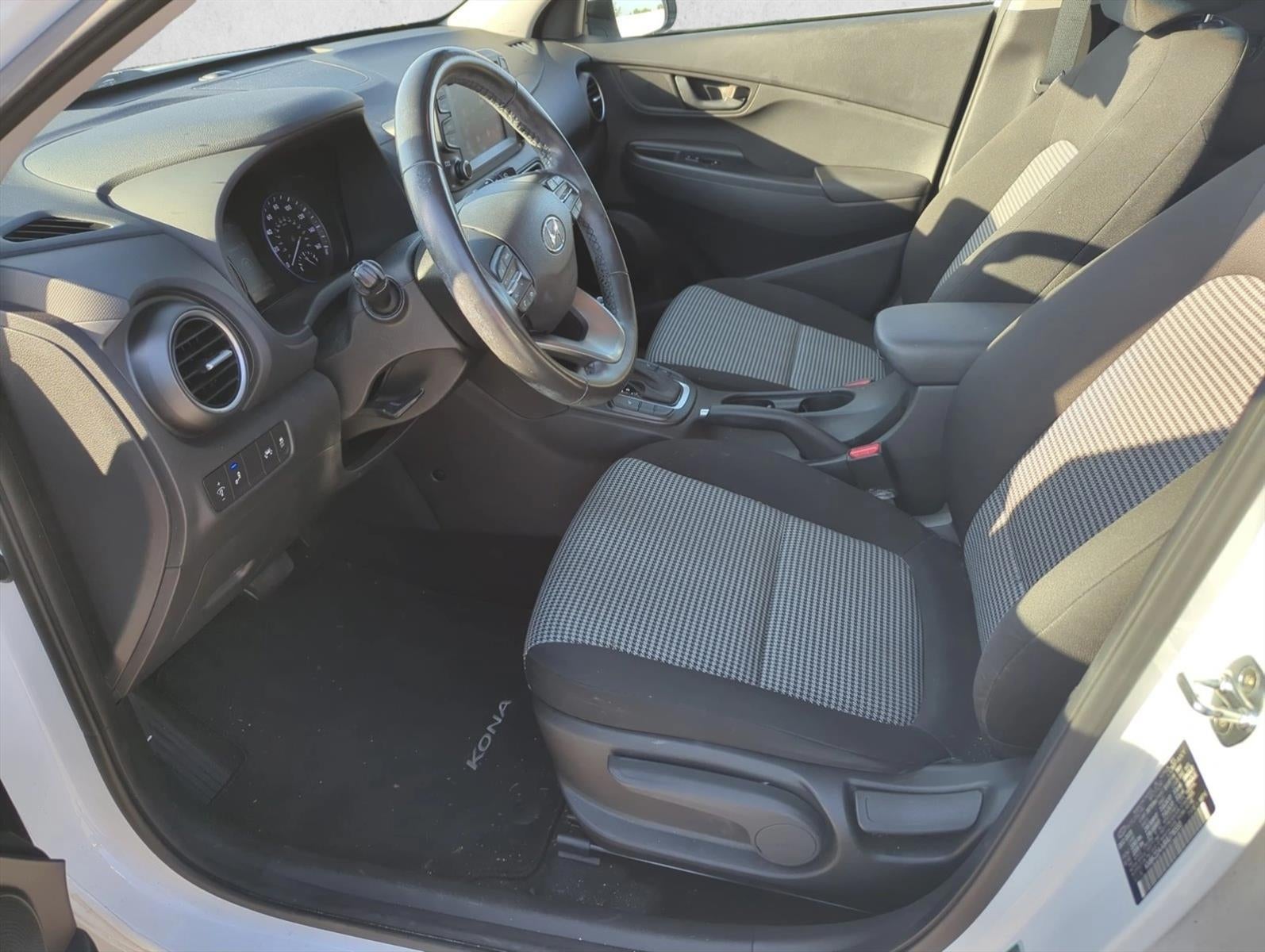 2021 Hyundai KONA SEL Auto FWD