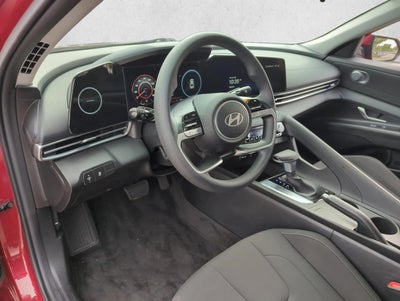 2024 Hyundai ELANTRA SEL IVT
