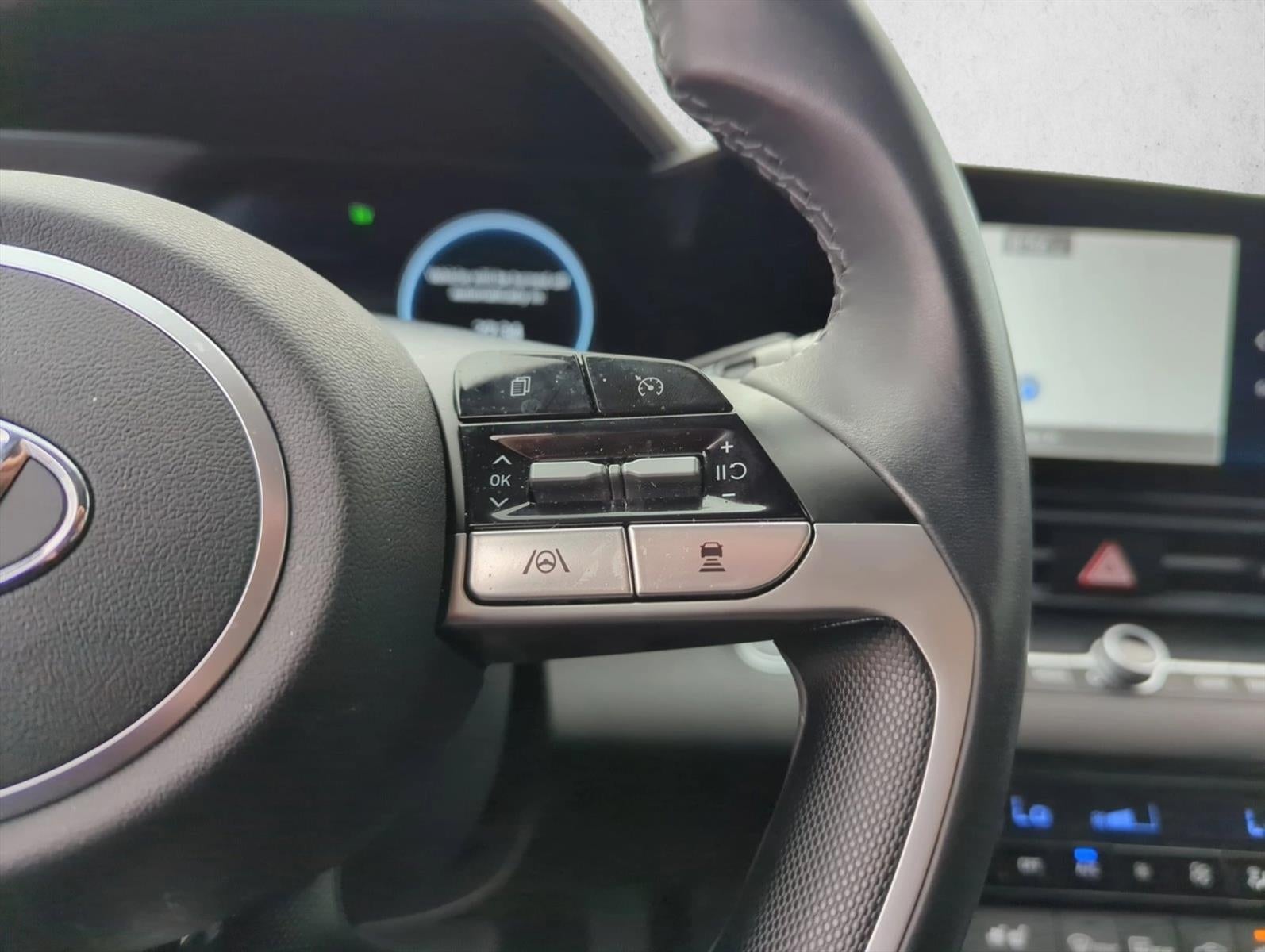 2023 Hyundai ELANTRA Hybrid Limited DCT