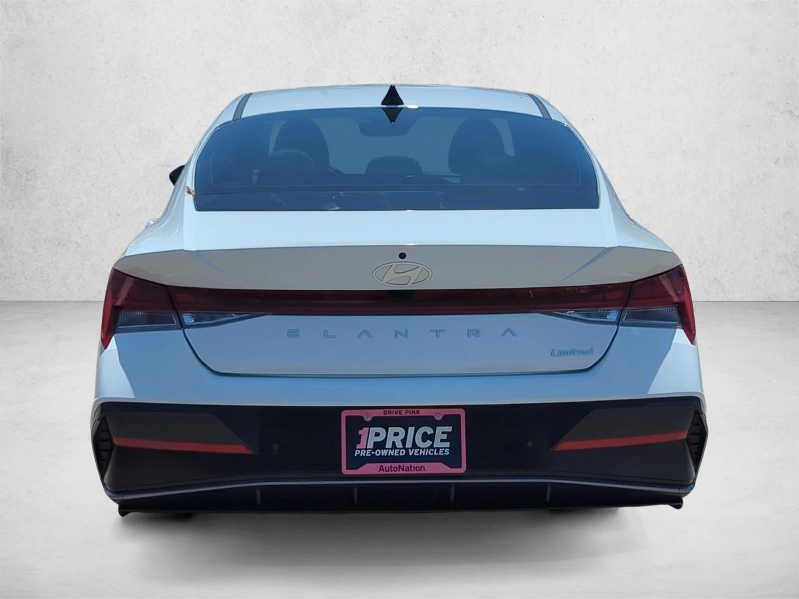 2024 Hyundai ELANTRA Limited IVT