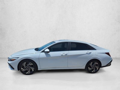 2024 Hyundai ELANTRA Limited IVT