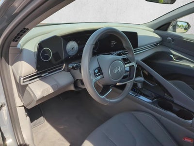 2025 Hyundai ELANTRA SEL Convenience IVT