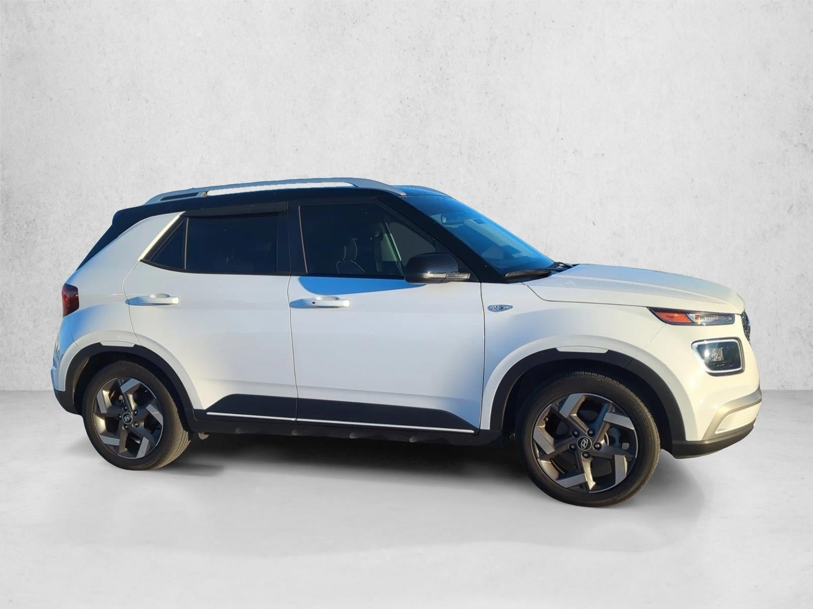 2023 Hyundai VENUE Limited IVT