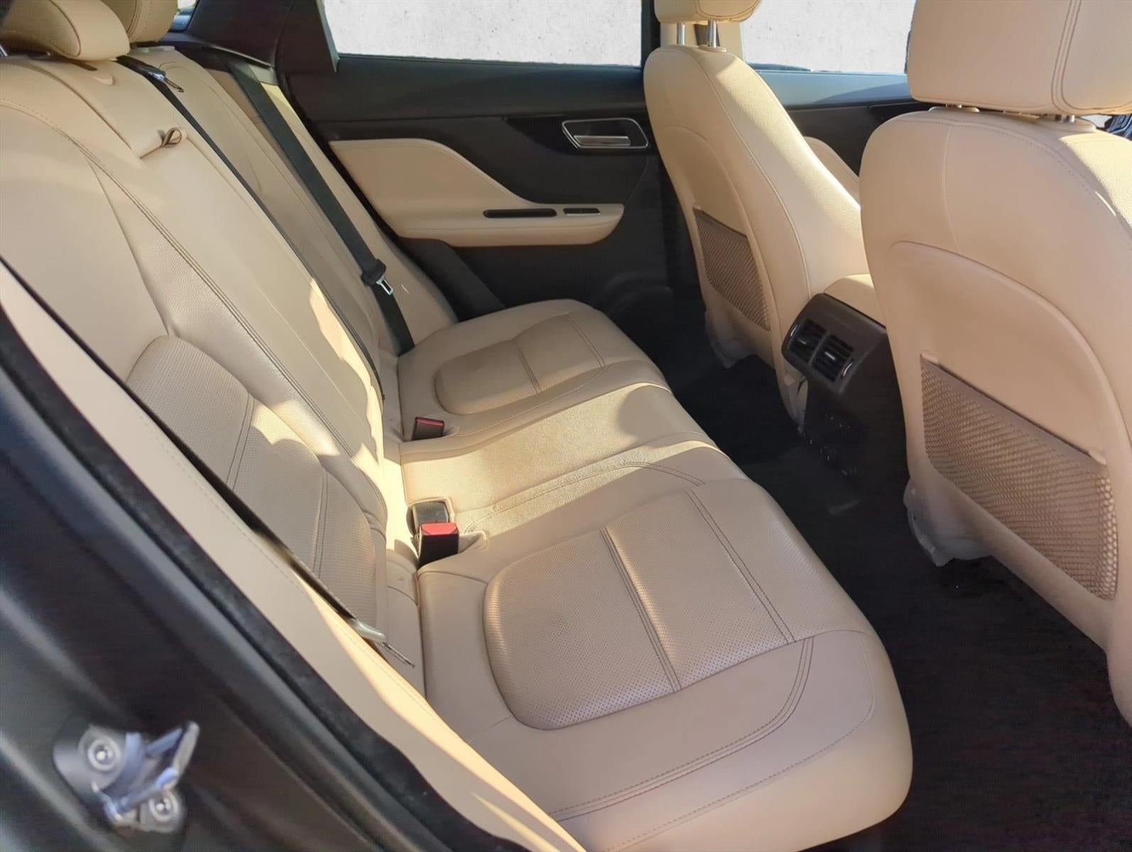 2017 Jaguar F-PACE 35t Prestige AWD