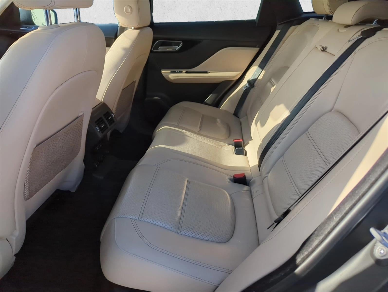 2017 Jaguar F-PACE 35t Prestige AWD