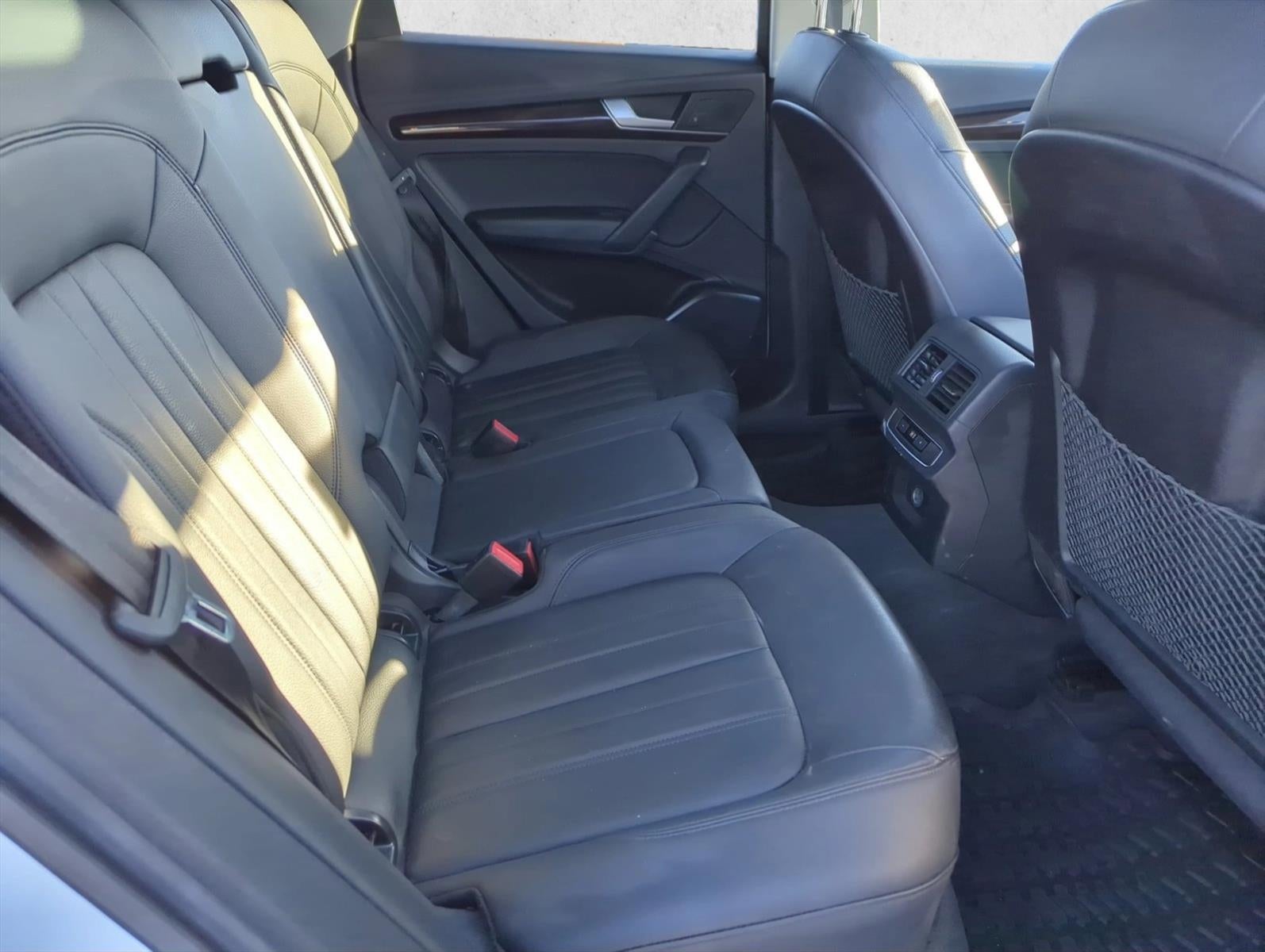 2020 Audi Q5 Premium 45 TFSI quattro