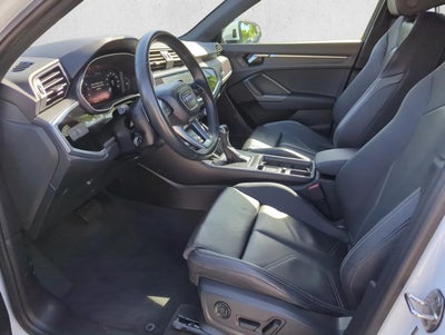 2024 Audi Q3 S line Premium 45 TFSI quattro