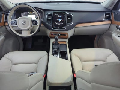 2022 Volvo XC90 T5 FWD Momentum 7P