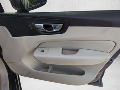 2020 Volvo XC60 T5 FWD Momentum