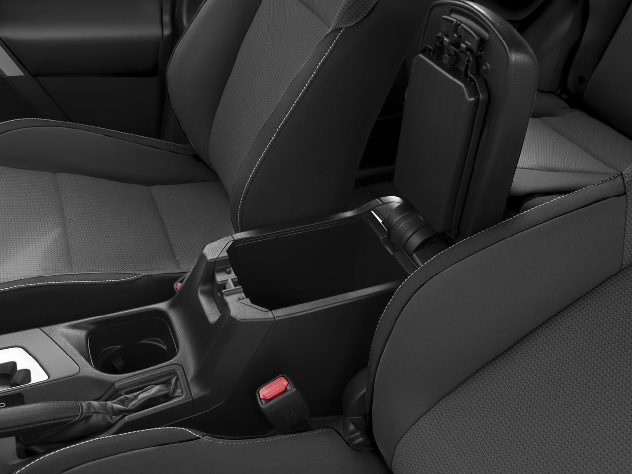 2018 Toyota RAV4 XLE FWD (GS)