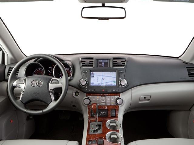 2012 Toyota Highlander FWD 4dr V6 (Natl)